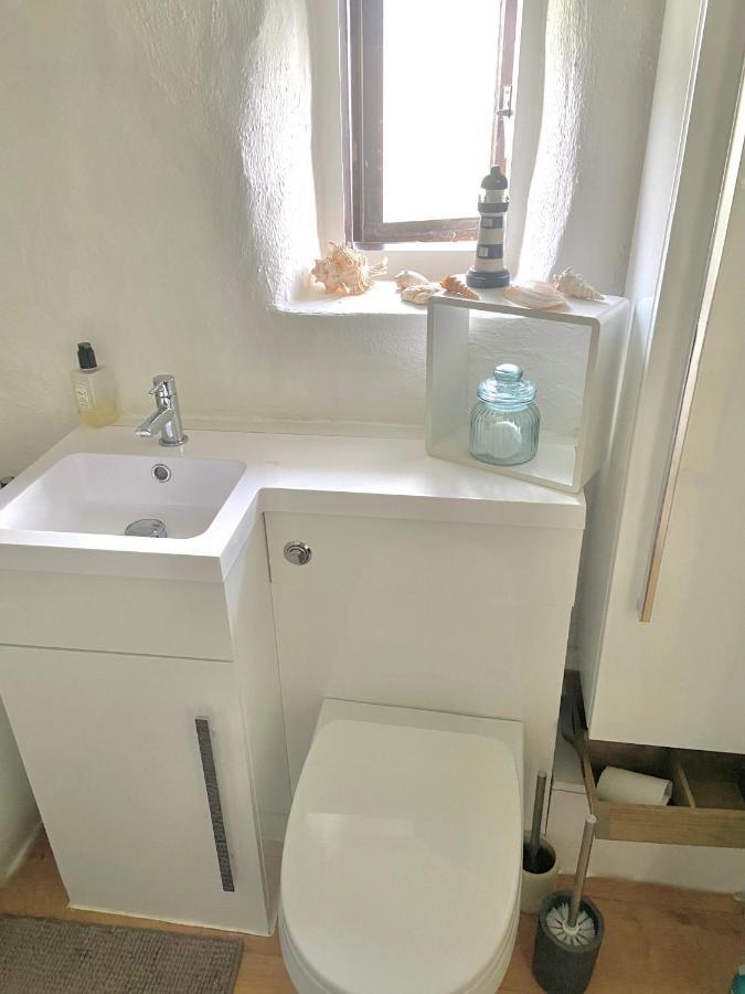 Idyllic Cornish Cottage, Superking Bed, Private Garden Dogs Welcome Truro Exteriör bild